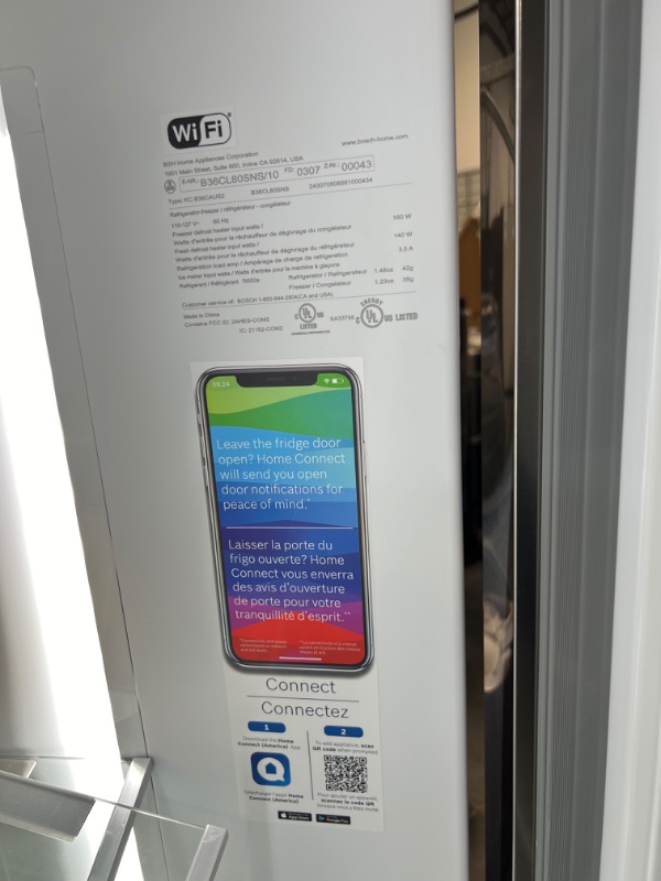 Photo 3 of Bosch 800 Series 21-cu ft 4-Door Counter-depth French Door Refrigerator with Ice Maker (Stainless Steel) ENERGY STAR
