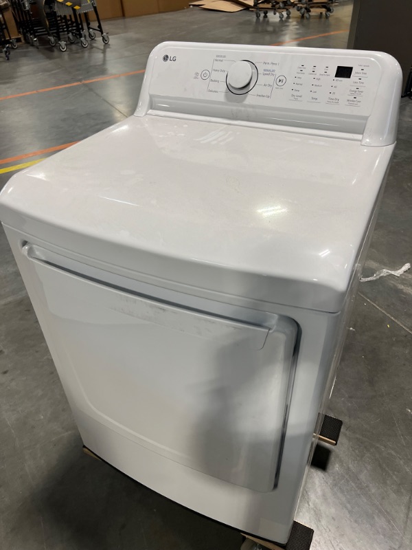 Photo 2 of LG 7.3-cu ft Electric Dryer (White) ENERGY STAR
