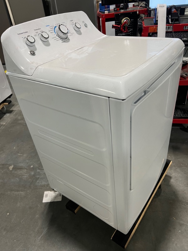 Photo 6 of GE 7.2-cu ft Electric Dryer (White)
