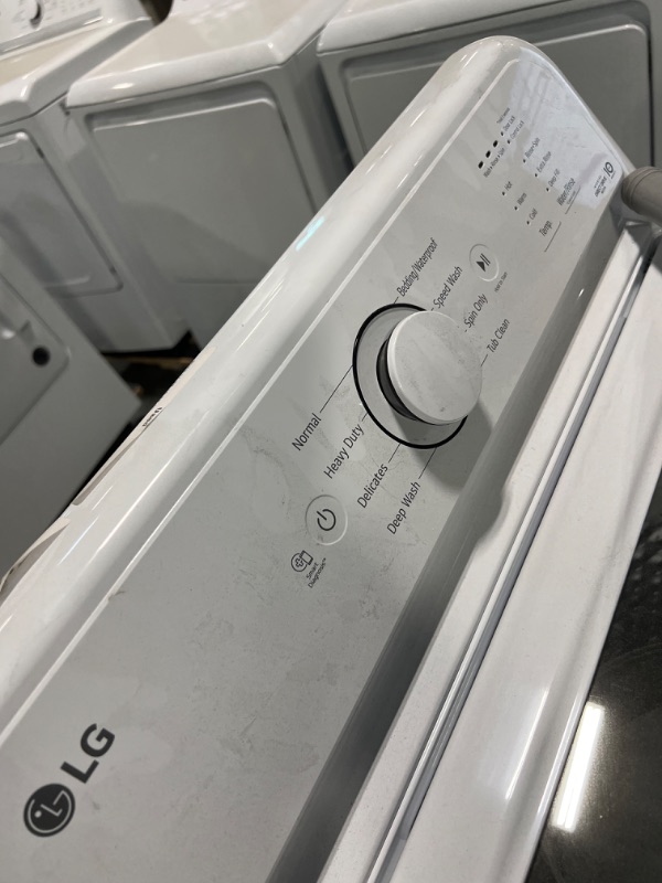 Photo 9 of LG 4.1-cu ft Agitator Top-Load Washer (White)
