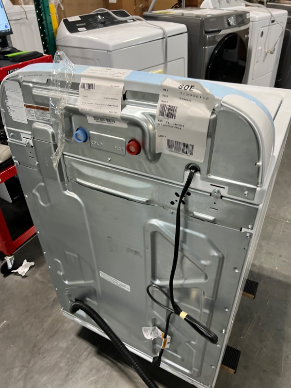 Photo 1 of Whirlpool 3.8-cu ft High Efficiency Impeller and Agitator Top-Load Washer (White)
