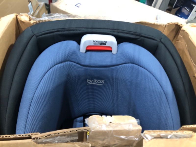 Photo 1 of Britax Clicktight Cobvertible Car Seat 