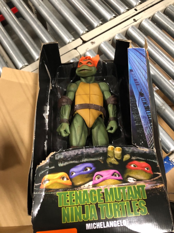 Photo 3 of NECA - Teenage Mutant Ninja Turtles (1990 Movie) - 1/4 scale action figure - Michelangelo