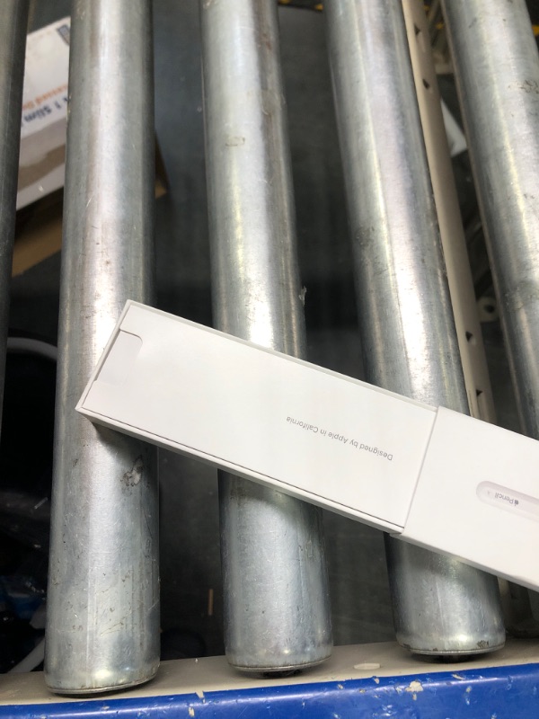 Photo 4 of Apple Pencil (2nd Generation)