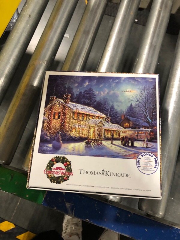 Photo 3 of Ceaco - Thomas Kinkade - Holiday Movies - National Lampoons Xmas Vacation - 300 Piece Jigsaw Puzzle