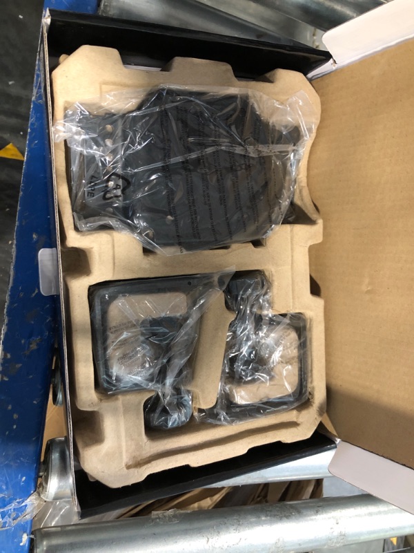 Photo 1 of THRUSTMASTER T818 /SF 1000 Direct Drive Racing Wheel + T-LCM Pedals T818 Ferrari Bundle w/ T-LCM Pedals