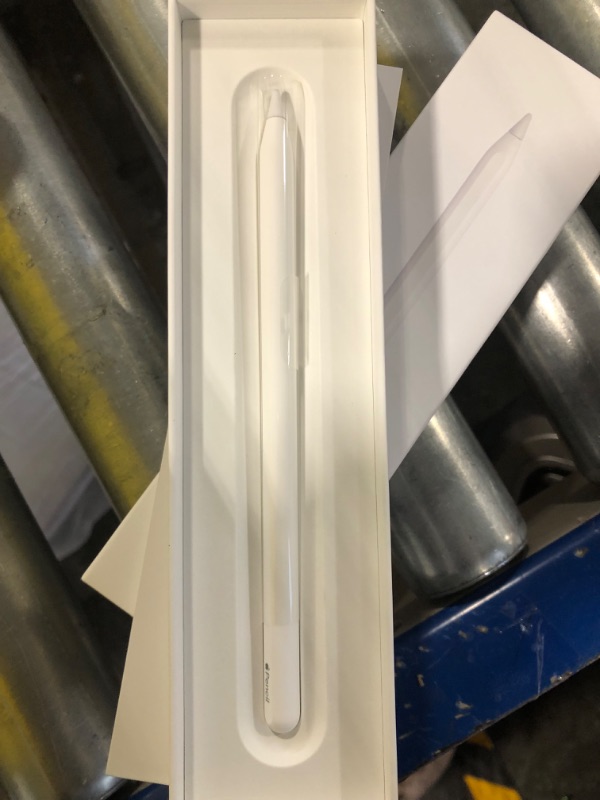 Photo 1 of Apple Pencil (2nd Generation)