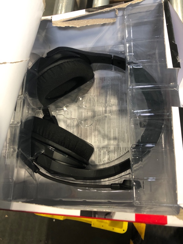 Photo 3 of HyperX Cloud Stinger Core – Wireless Lightweight Gaming Headset, DTS Headphone:X spatial audio, Noise Cancelling Microphone, For PC, Black Black Wireless Stinger Core