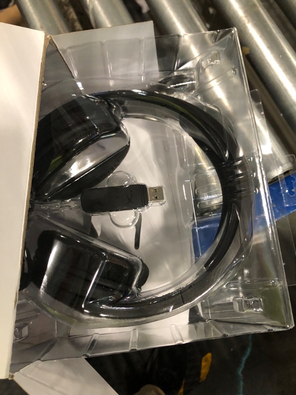 Photo 1 of HyperX Cloud Stinger Core – Wireless Lightweight Gaming Headset, DTS Headphone:X spatial audio, Noise Cancelling Microphone, For PC, Black Black Wireless Stinger Core