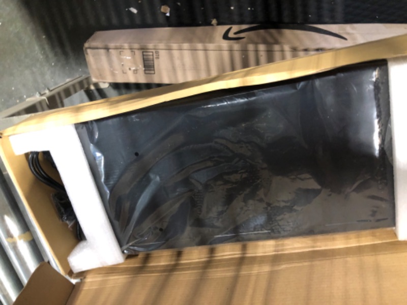 Photo 1 of Aumox 24 Port Gigabit PoE Switch, 28 Port PoE Switch Unmanaged 400W, with 2 x Uplink Gigabit Ports, 2 x 1G SFP Slots, Rackmount or Desktop, PoE Recovery, Plug and Play,VLAN, 802.3 Af/at (SG528P) 28 Port | 24×PoE(400W)
