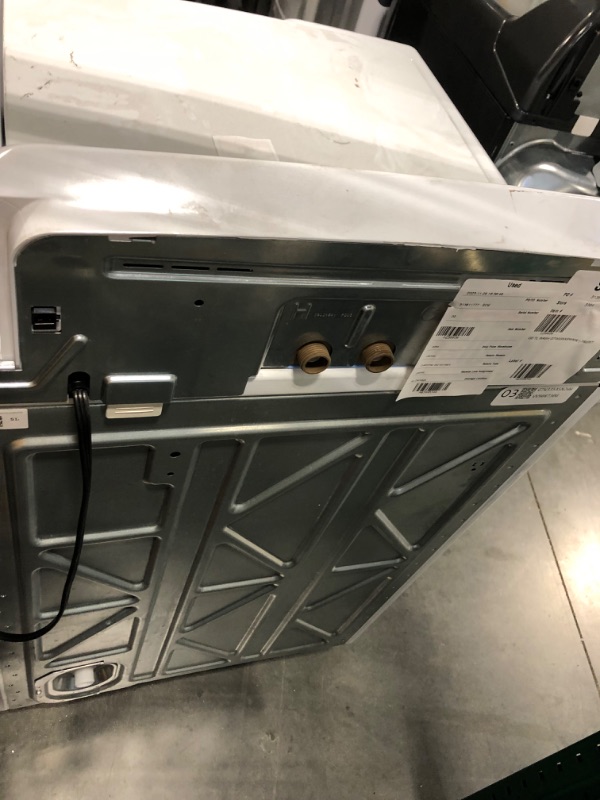 Photo 1 of GE 4.2-cu ft Agitator Top-Load Washer (White)
