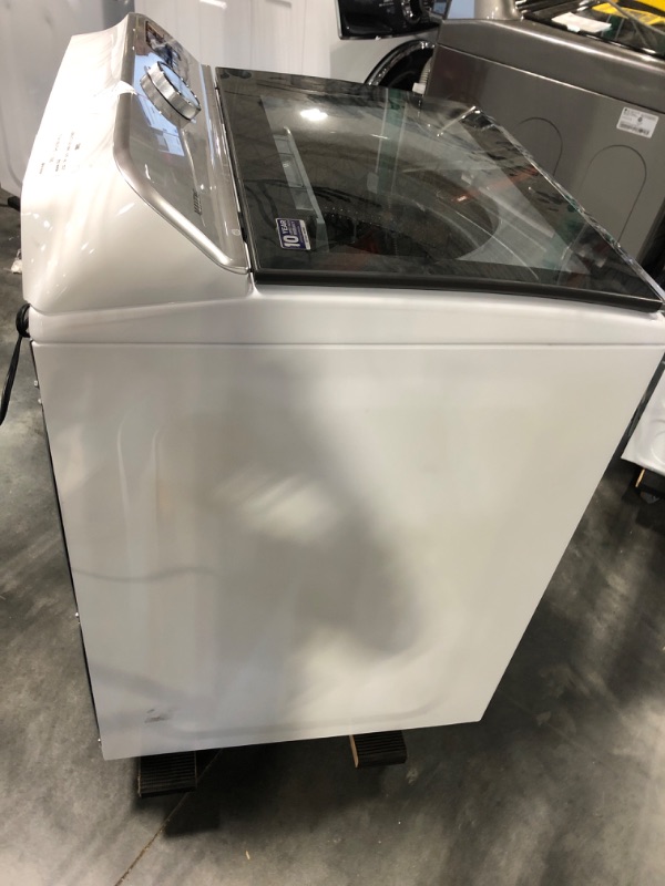 Photo 1 of Maytag Smart Capable 4.7-cu ft High Efficiency Agitator Smart Top-Load Washer (White)
