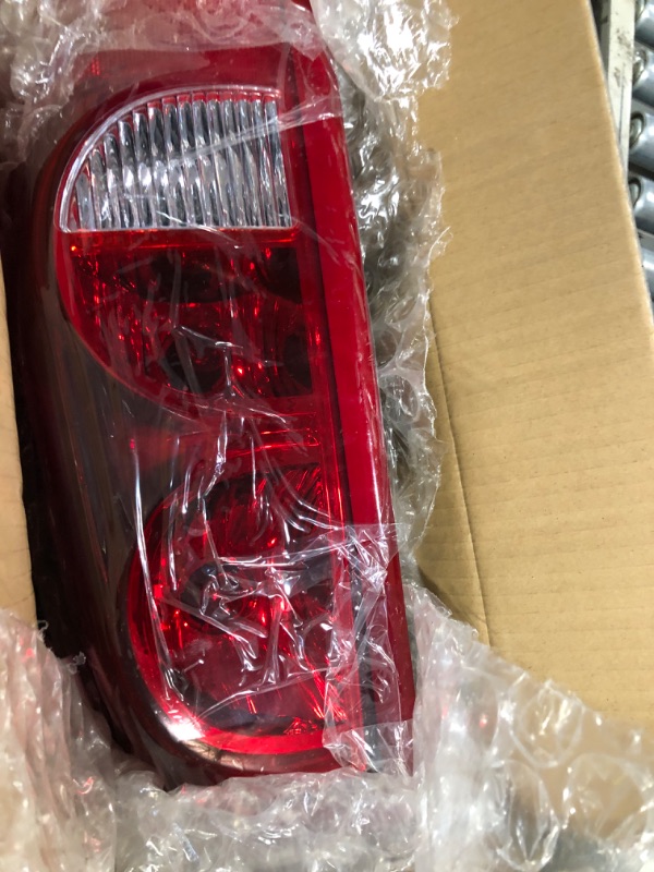 Photo 3 of Boine Tail Light Compatible With 2003 2004 2005 2006 Chevy Silverado 1500 2500 3500 Driver and Passenger Side Rear Light Brake Lamps - Bulb and Harness Included OE-Red Edge Clear Lens