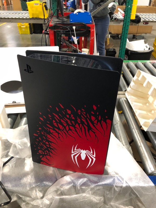 Photo 6 of PlayStation 5 Console – Marvel’s Spider-Man 2 Limited Edition Bundle