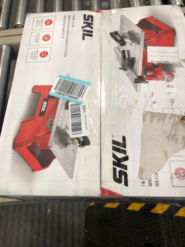 Photo 2 of SKIL 7-Inch Wet Tile Saw - 3540-02 1-(Pack) Wet Tile Saw