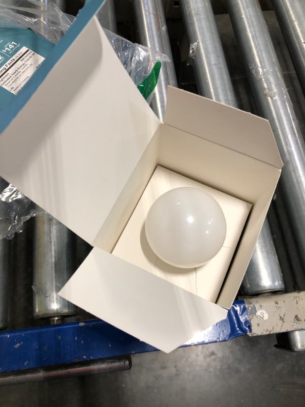 Photo 1 of GE Dusk to Dawn Light Bulb