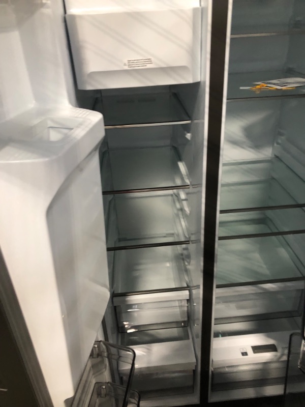 Photo 5 of Midea 26.3-cu ft Side-by-Side Refrigerator with Ice Maker (Stainless Steel)