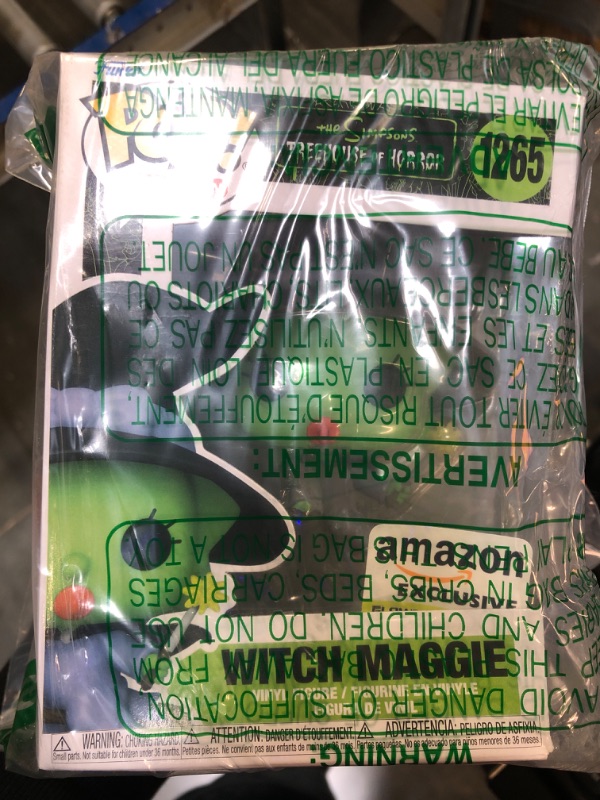 Photo 2 of Funko Pop! TV: Simpsons - Witch Maggie, Amazon Exclusive (Glow in The Dark), Multicolor, 66342