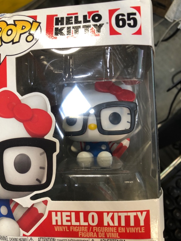 Photo 2 of Funko Pop! Sanrio: Hello Kitty - Hello Kitty Nerd