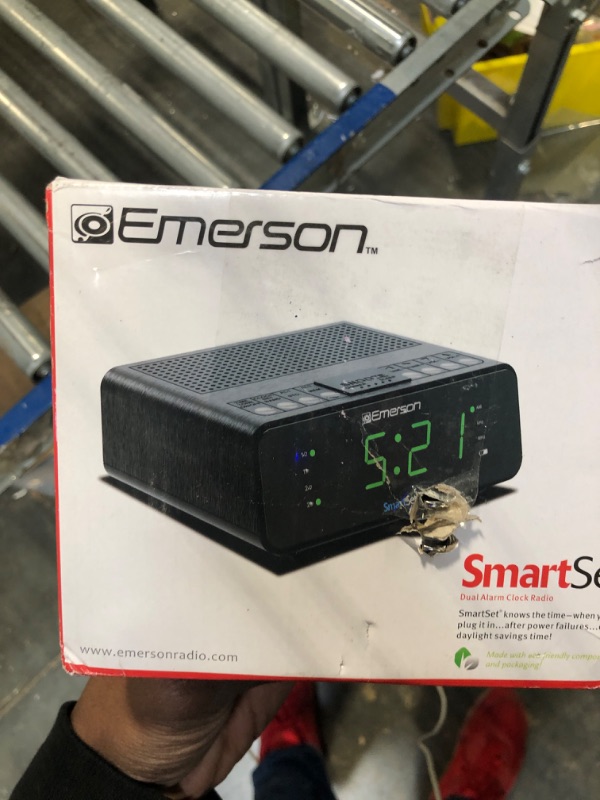 Photo 2 of Emerson SmartSet Alarm Clock Radio with AM/FM Radio, Dimmer, Sleep Timer and .9" LED Display, CKS1900 (Black)