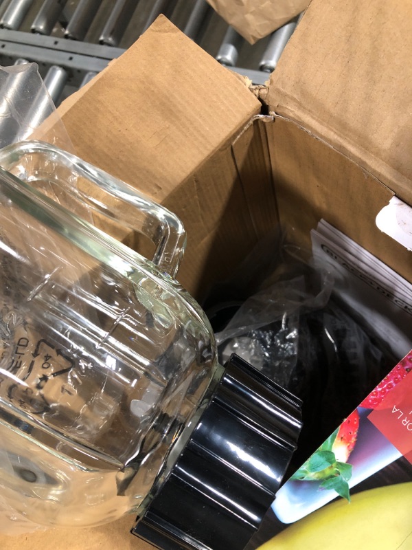 Photo 3 of **DAMAGED BOX** BLACK+DECKER Countertop Blender with 5-Cup Glass Jar, 10-Speed Settings, Black, BL2010BG
