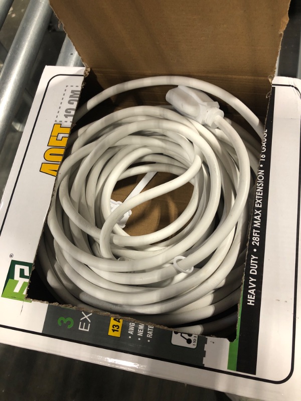 Photo 2 of EP Outdoor Extension Cord 1 to 3 Splitter, Max 28ft End to End (40FT Total), 3 Prong Outlets Plugs, 16/3 SJTW Weatherproof Wire for Christmas Landscape String Lights, White 40ft White