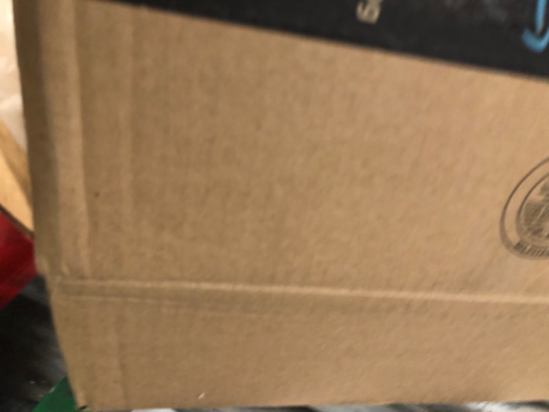 Photo 1 of Amazon Basics Two-Door Top-Load Hard-Sided Pet Travel Carrier Two-Door Top-Load 23-Inch