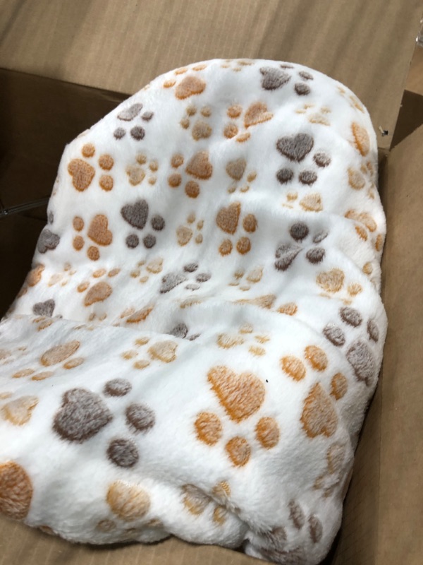 Photo 1 of ***MISSING LEGS***

Hiyoo Cat Capsule Bed with Upholstery, Luxury Pet Bed with Transparent Acrylic Dome, Cozy Nest for Cats and Small Dogs, Space-Saving Furniture for Indoor Pet Comfort (Inner 13.7inch)