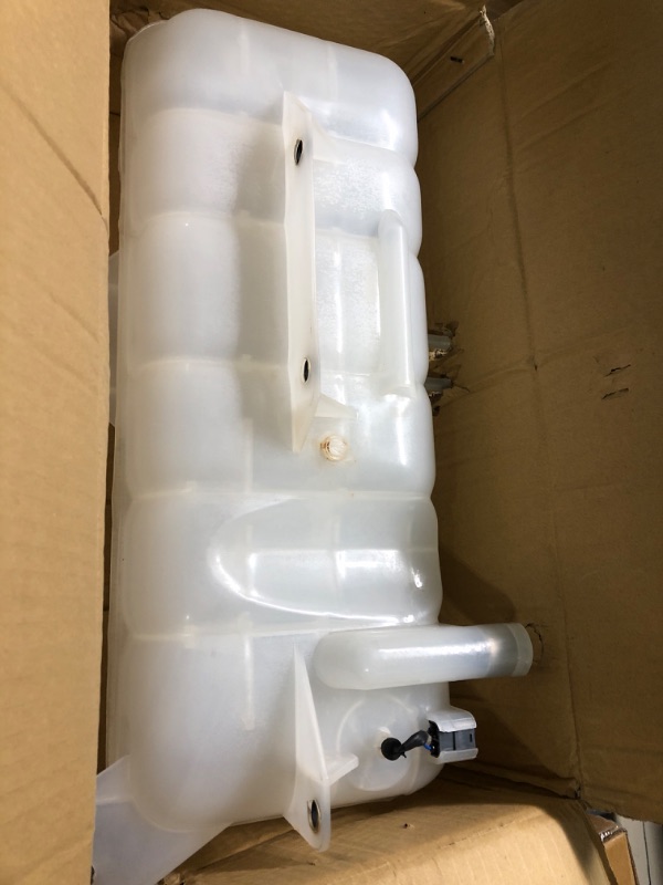 Photo 3 of High Soar Engine Coolant Reservoir Tank Compatible with Volvo VN; VNL; VNM 1998-2003