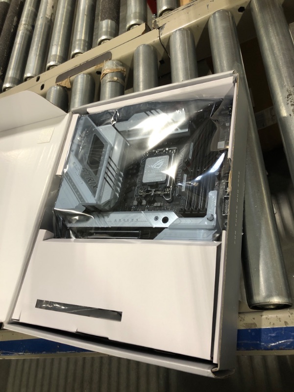 Photo 1 of ASUS ROG Strix Z790-A Gaming WiFi D4 LGA1700(Intel®13th&12th Gen) ATX Gaming Motherboard(16+1 Power Stages,DDR4,4xM.2 Slots, PCIe® 5.0,WiFi 6E,USB 3.2 Gen 2x2 Type-C® with PD 3.0 up to 30W)
