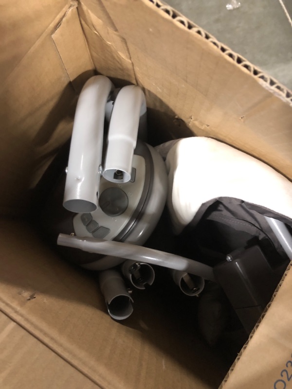 Photo 1 of Graco Simple Sway Abbington Baby Swing