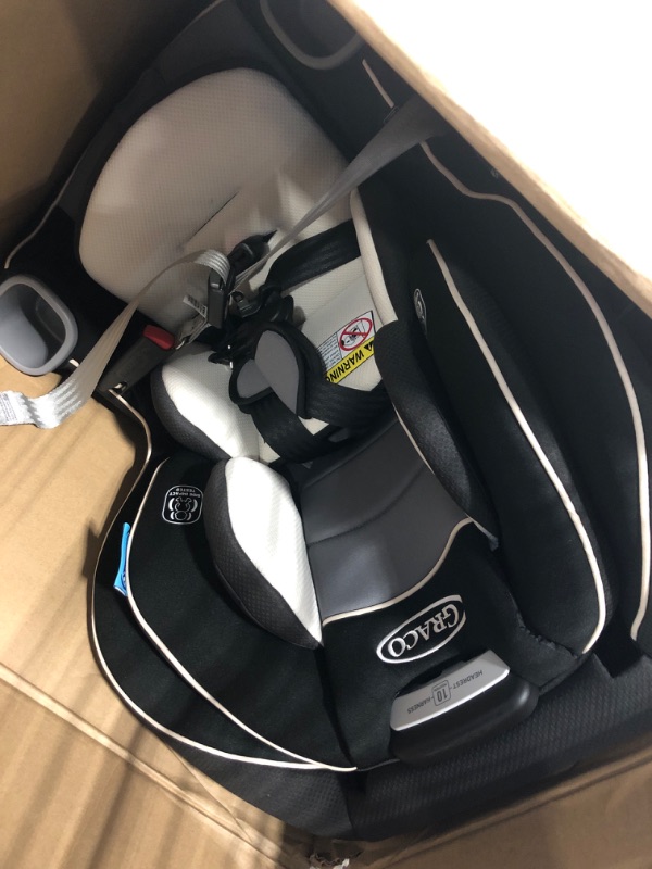 Photo 3 of Graco Extend2Fit Convertible Car Seat, Gotham