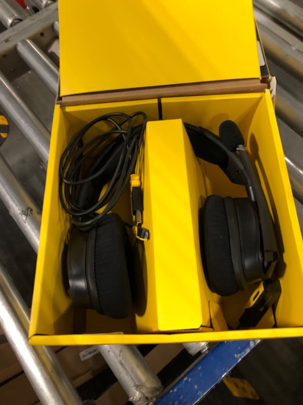 Photo 2 of Corsair Void RGB Elite Wireless Premium Gaming Headset with 7.1 Surround Sound - Discord Certified - Works with PC, PS5 and PS4 - Carbon (CA-9011201-NA), Black VOID RGB ELITE WIRELESS Black