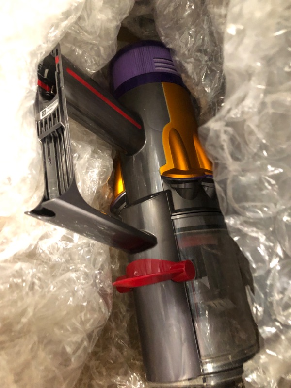 Photo 6 of Dyson V8 Cordless Vacuum - 400473-01