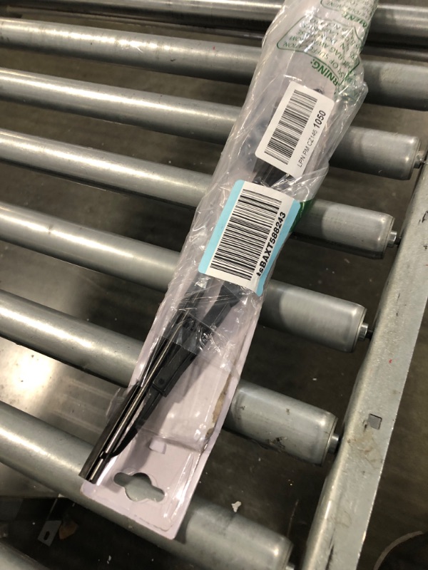 Photo 1 of BOSCH Micro Edge 40713 Conventional Wiper Blade - 13" (Single) 40713 (13")