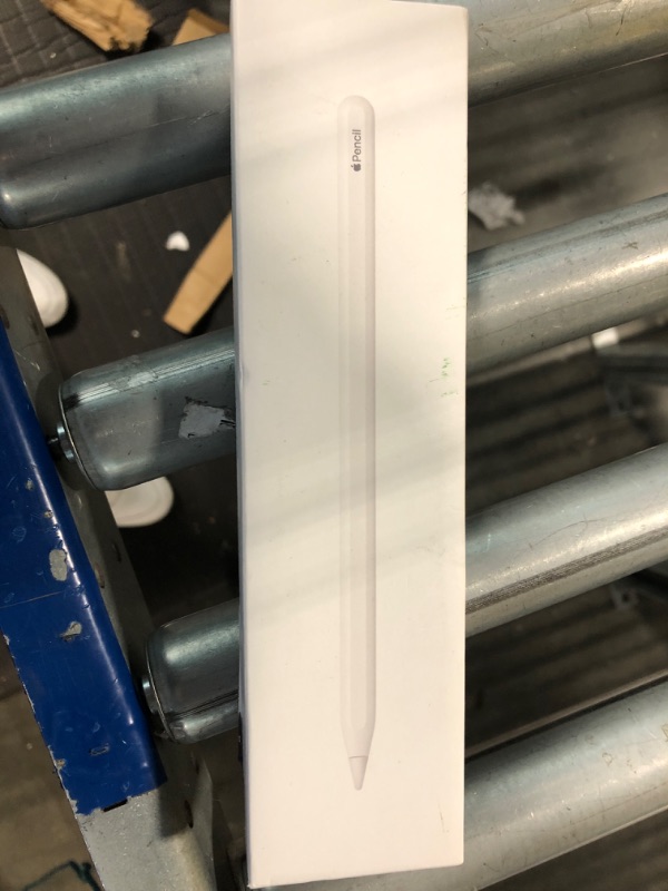 Photo 2 of Apple Pencil (2nd Generation)