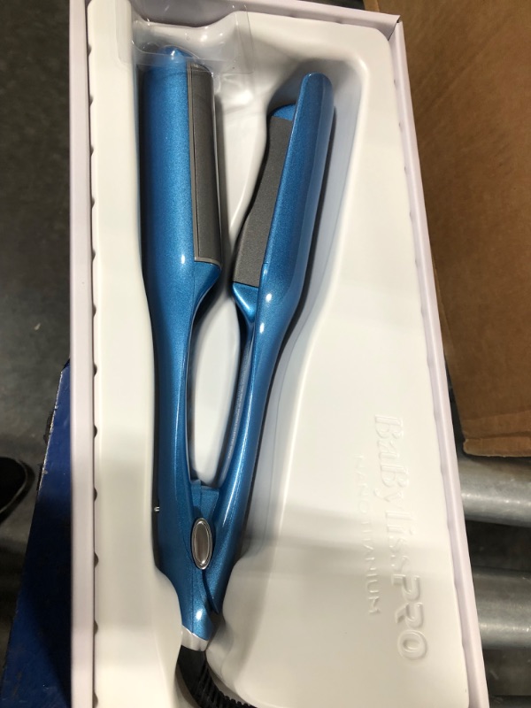 Photo 1 of BaBylissPRO Ionic Deep Waver