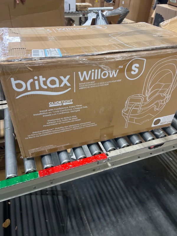 Photo 2 of Britax Willow S Infant Car Seat with Alpine Base, ClickTight Technology, Rear Facing Car Seat with RightSize System, Graphite Onyx