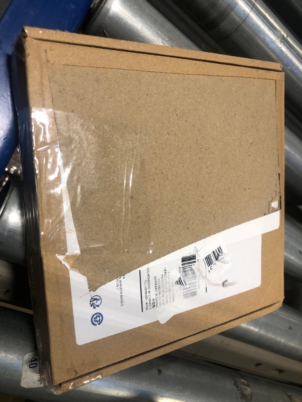 Photo 3 of AmazonBasics 400 Thread Count Pillow Cases - Standard, Set of 2, White