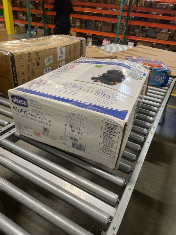 Photo 1 of Chicco KidFit ClearTex Plus 2-in-1 Belt-Positioning Booster Car Seat, Backless and High Back Booster Seat, for Children Aged 4 Years and up and 40-100 lbs. | Obsidian/Black KidFit Plus with ClearTex® No Chemicals Obsidian
