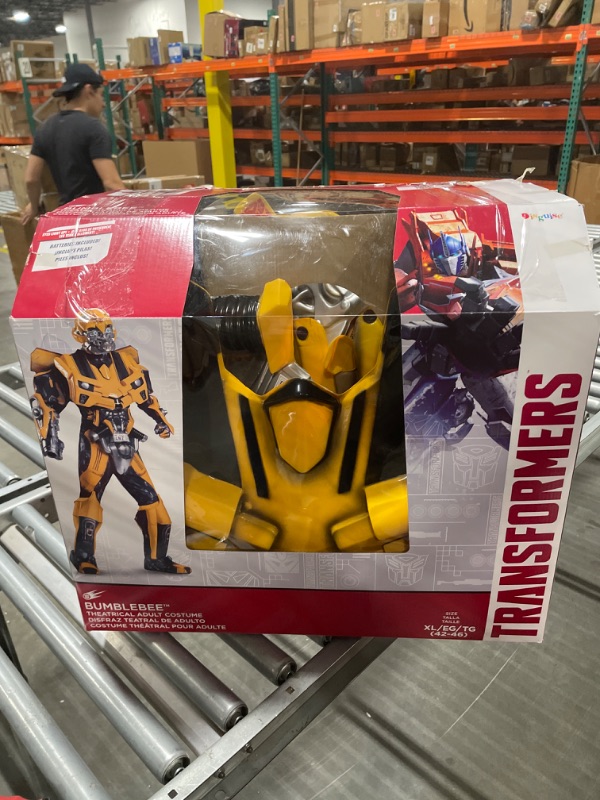 Photo 2 of Disguise Men's Hasbro Age Of Extinction Bumblebee Theatrical with Plus 3D Costume X-Large/42-46 Black/Yellow