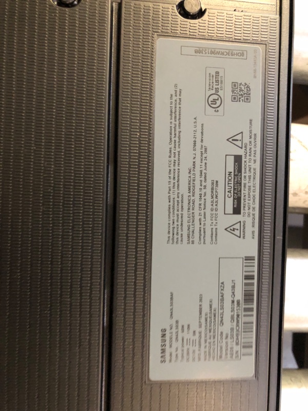 Photo 4 of SAMSUNG 43-Inch Class QLED 4K LS03B Series The Frame Quantum HDR, Smart TV
