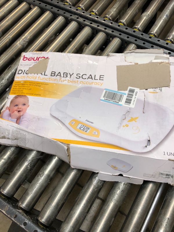 Photo 3 of Beurer BY80 Digital Baby Scale, Infant Scale for Weighing in Pounds, Ounces, or Kilograms up to 44 lbs, Newborn Baby Scale with Hold Function, Pet Scale for Cats and Dogs without Bluetooth