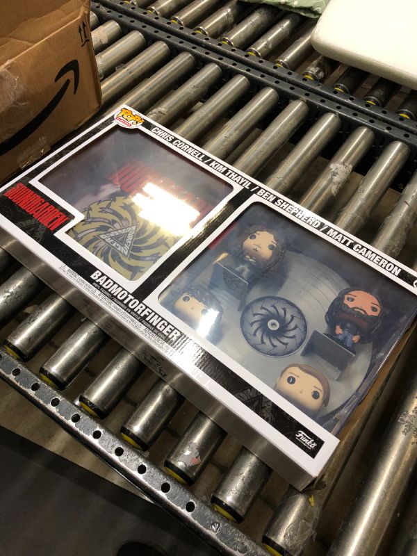 Photo 2 of Funko Pop! Albums Deluxe: Soundgarden - Badmotorfinger, Chris Cornell, Kim Thayil, Ben Shepherd, Matt Cameron