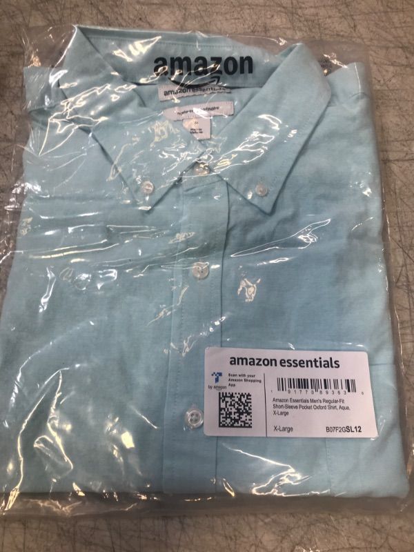 Photo 2 of Amazon Essentials Men's Regular-Fit Short-Sleeve Pocket Oxford Shirt X-Large Aqua Blue