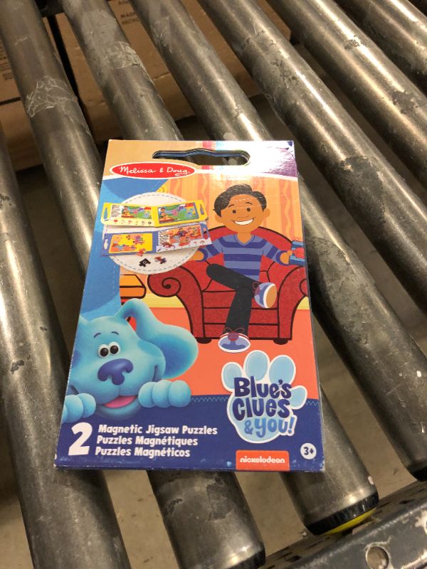 Photo 2 of Blue's Clues Take-Along Magnetic Jigsaw