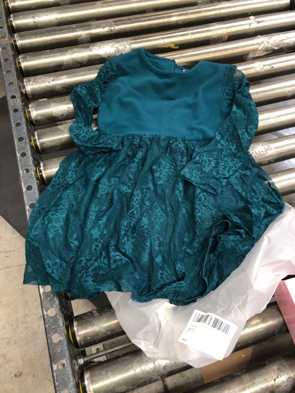 Photo 1 of 6 YEAR OLD DARK GREEN DRESS GIRLS 