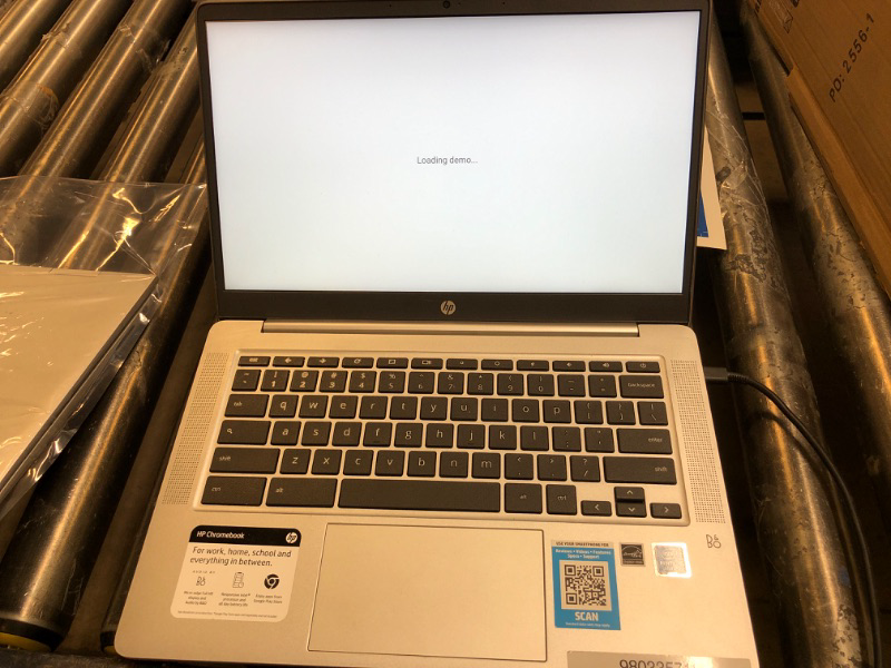 Photo 2 of HP - 14" Chromebook - Intel Celeron - 4GB Memory - 64GB eMMC - Modern Gray
USED HAS SCRATCHES ON TOP 