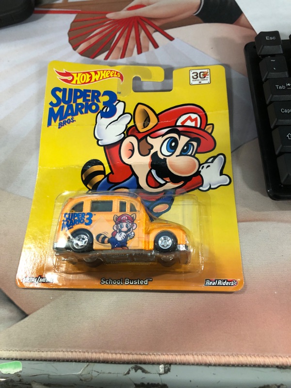 Photo 2 of 2015 HOT WHEELS POP CULTURE SUPER MARIO BROS 3 SCHOOL BUSTED ORANGE AR3