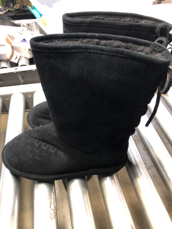 Photo 1 of BEARPAW BOOTS BOW BLACK SIZE 10